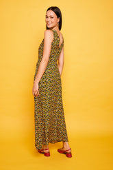 Long Black Comillas Dress